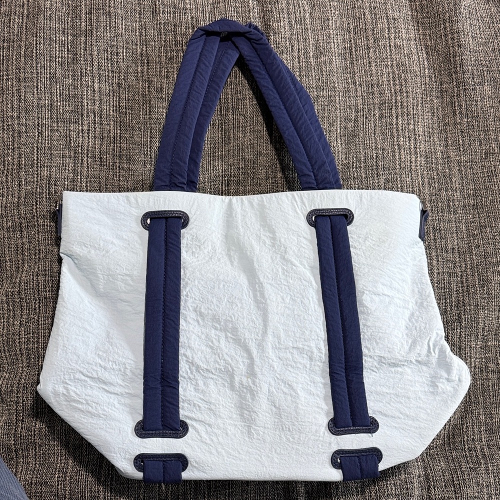 LAUNDRY by Shelli Segal - Navy and baby Blue Tote Bag.